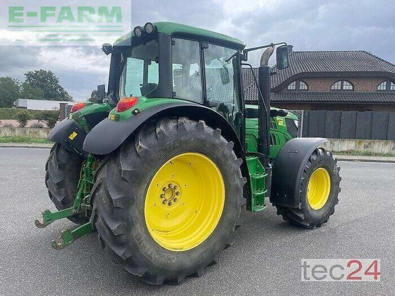 Traktor John Deere 6115m: obrázek 8