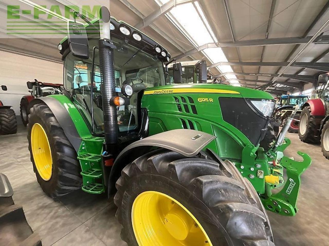 John Deere 6125 r - Traktor: obrázek 3 John Deere 6125 r - Traktor: obrázek 3
