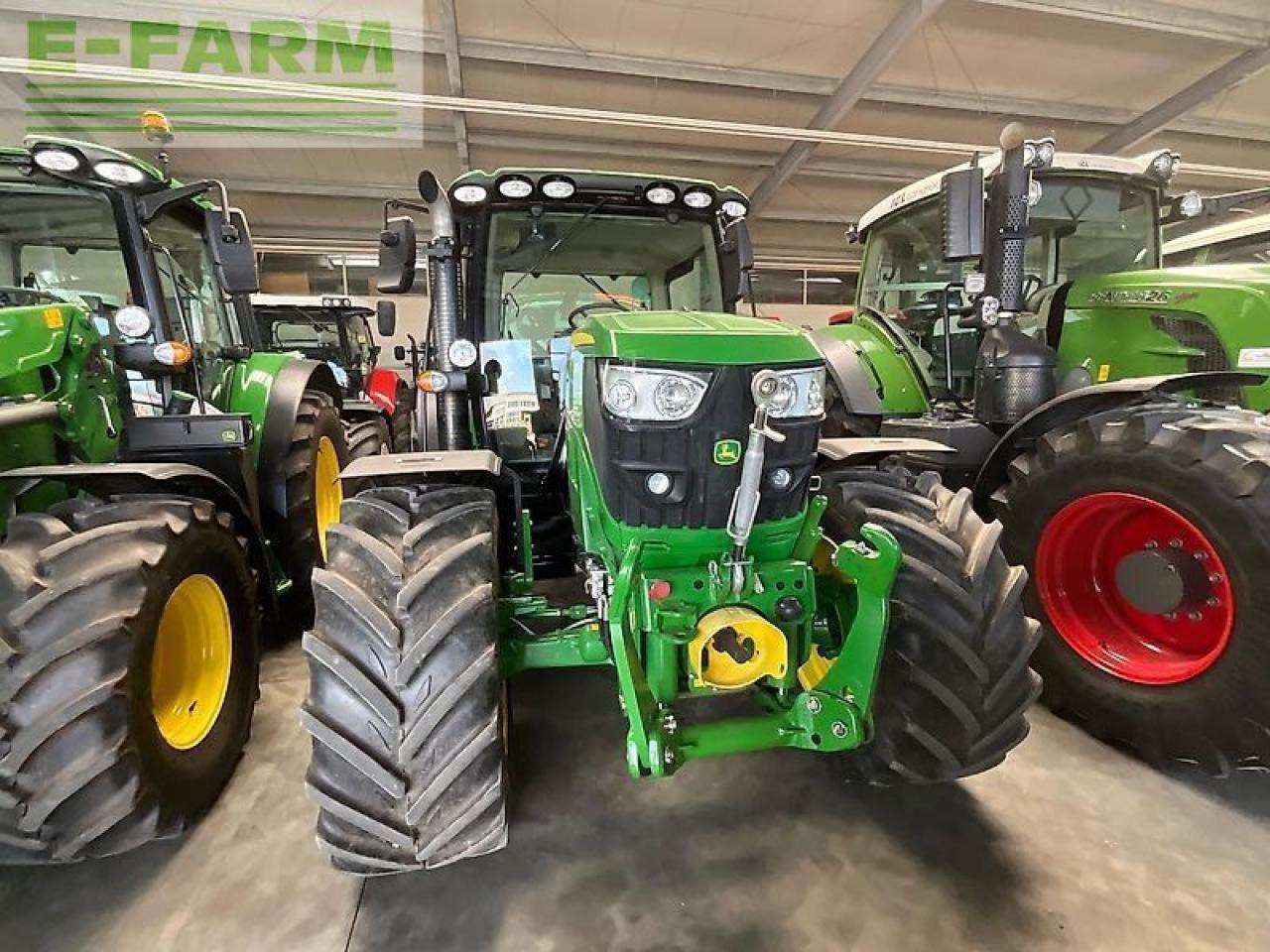 John Deere 6125 r - Traktor: obrázek 2 John Deere 6125 r - Traktor: obrázek 2