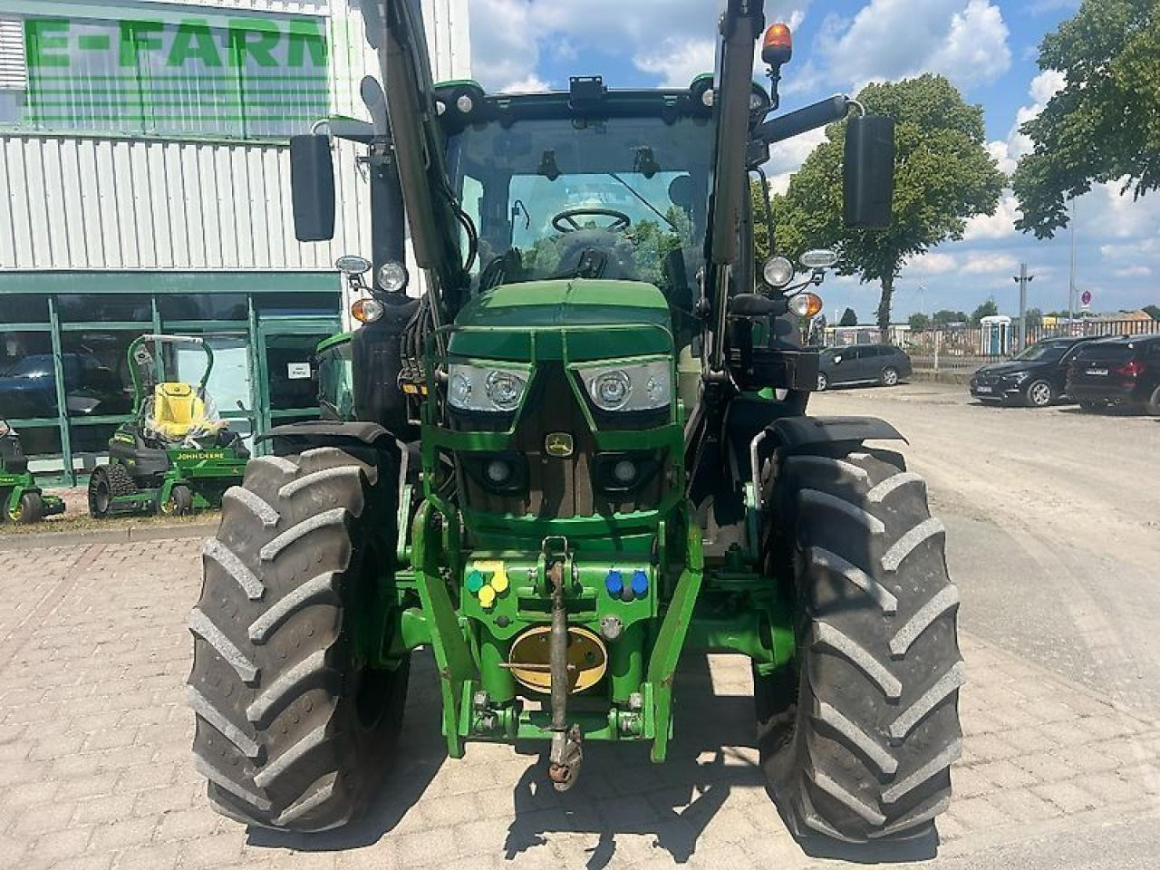 John Deere 6130r - Traktor: obrázek 3 John Deere 6130r - Traktor: obrázek 3