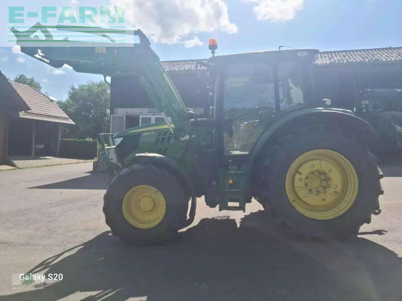 John Deere 6130r - Traktor: obrázek 3 John Deere 6130r - Traktor: obrázek 3
