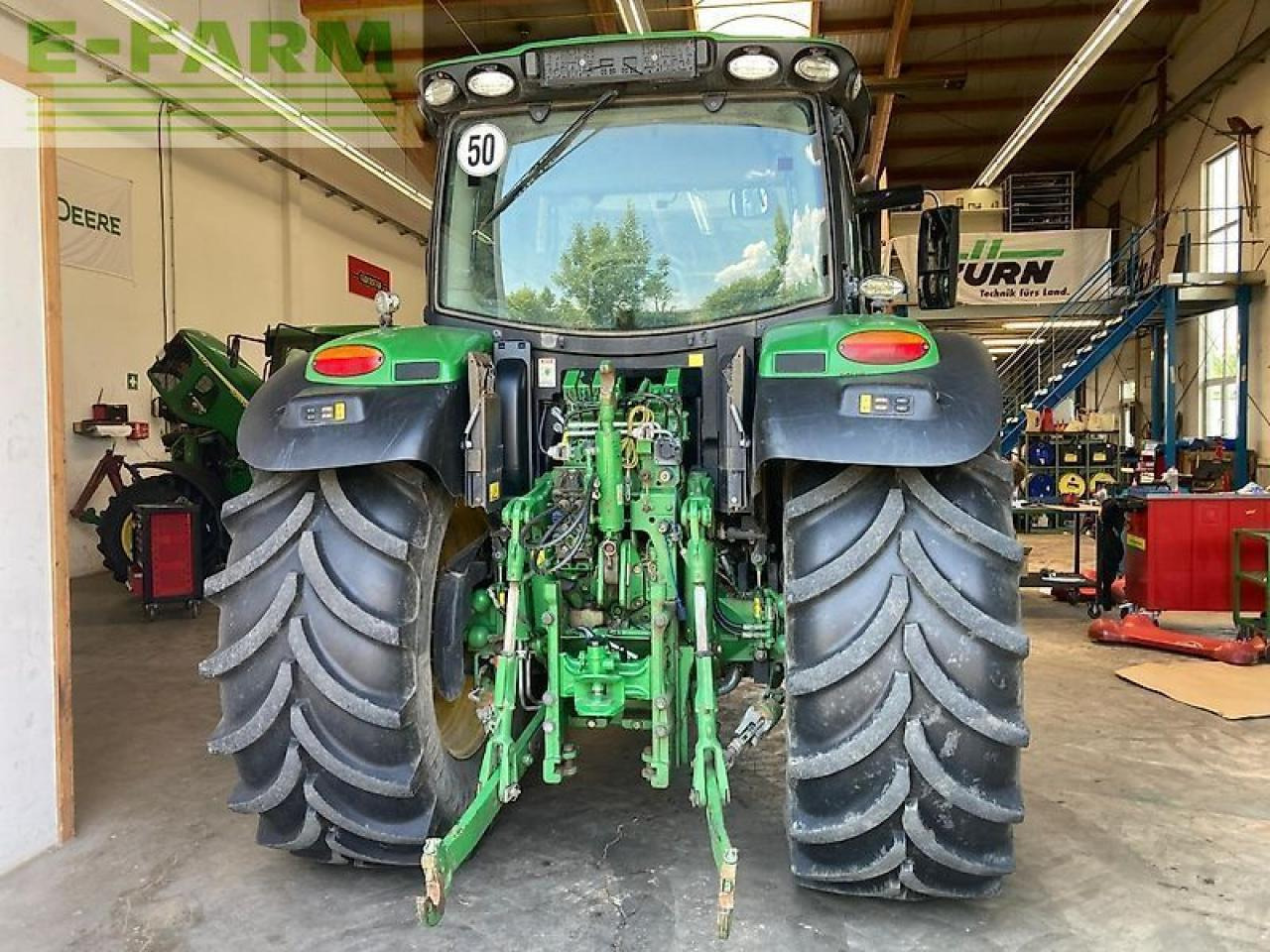 John Deere 6130r - Traktor: obrázek 4 John Deere 6130r - Traktor: obrázek 4