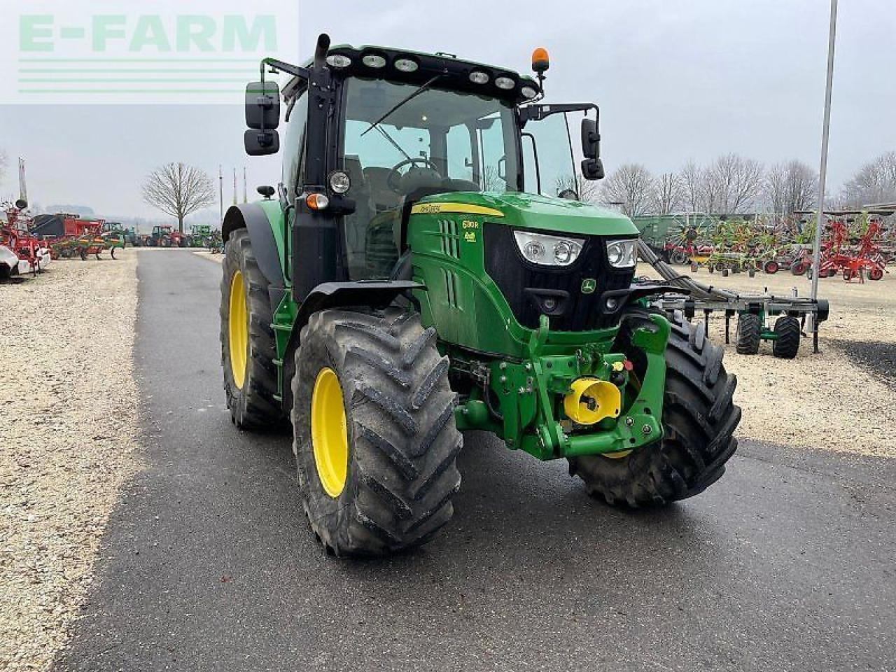 John Deere 6130r - Traktor: obrázek 1 John Deere 6130r - Traktor: obrázek 1