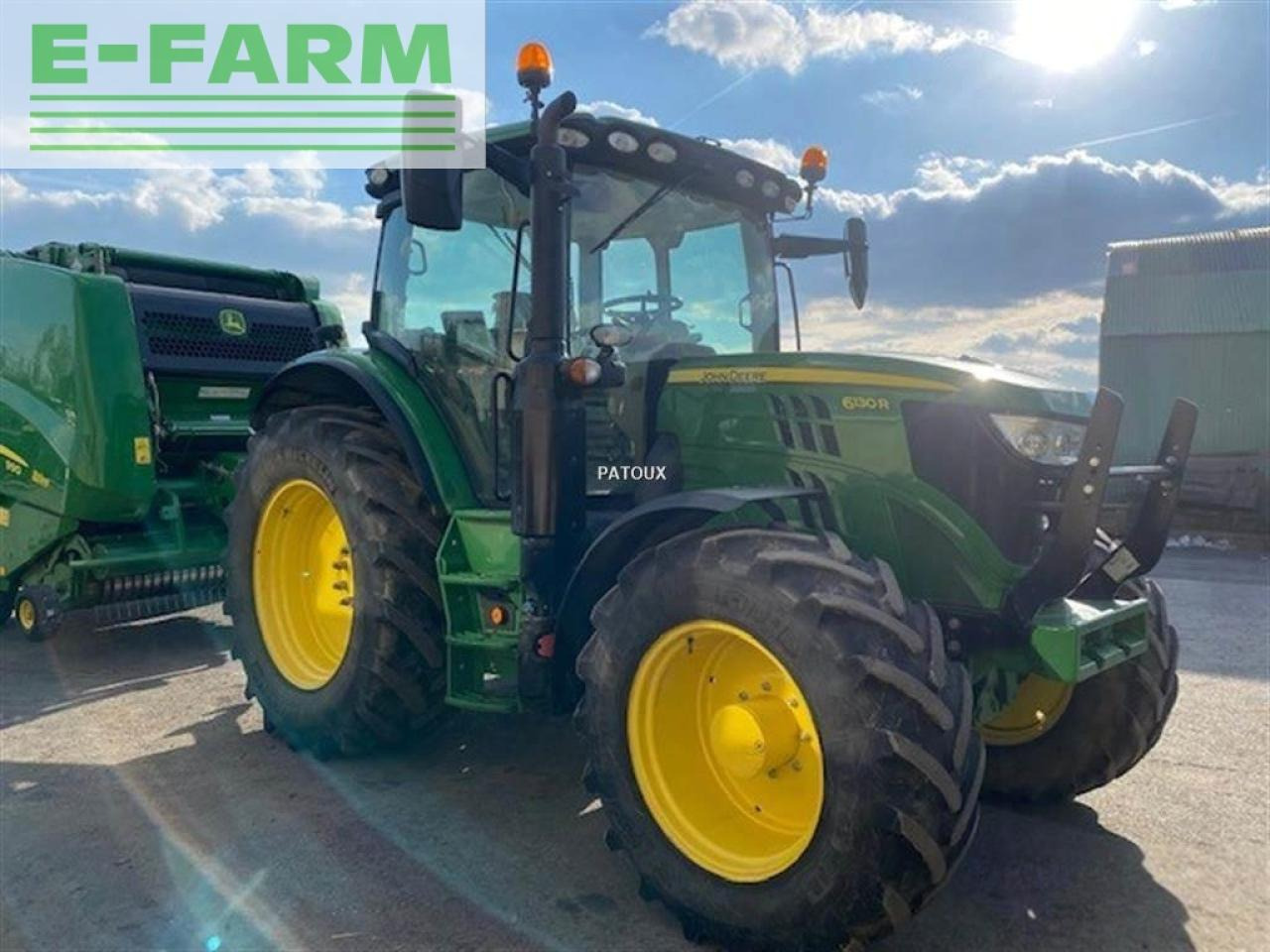 John Deere 6130r - Traktor: obrázek 2 John Deere 6130r - Traktor: obrázek 2