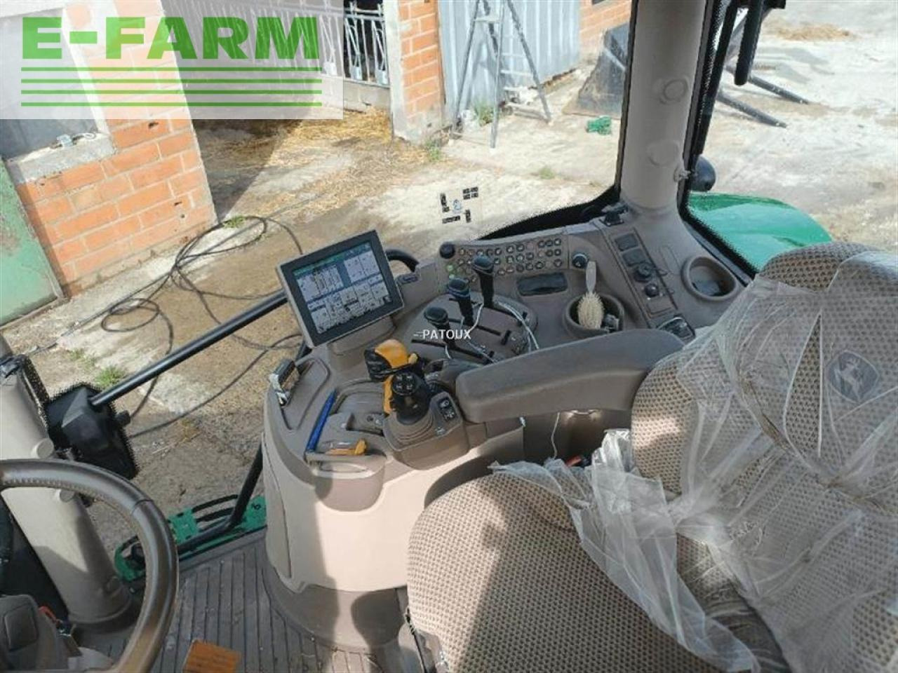 John Deere 6130r - Traktor: obrázek 5 John Deere 6130r - Traktor: obrázek 5