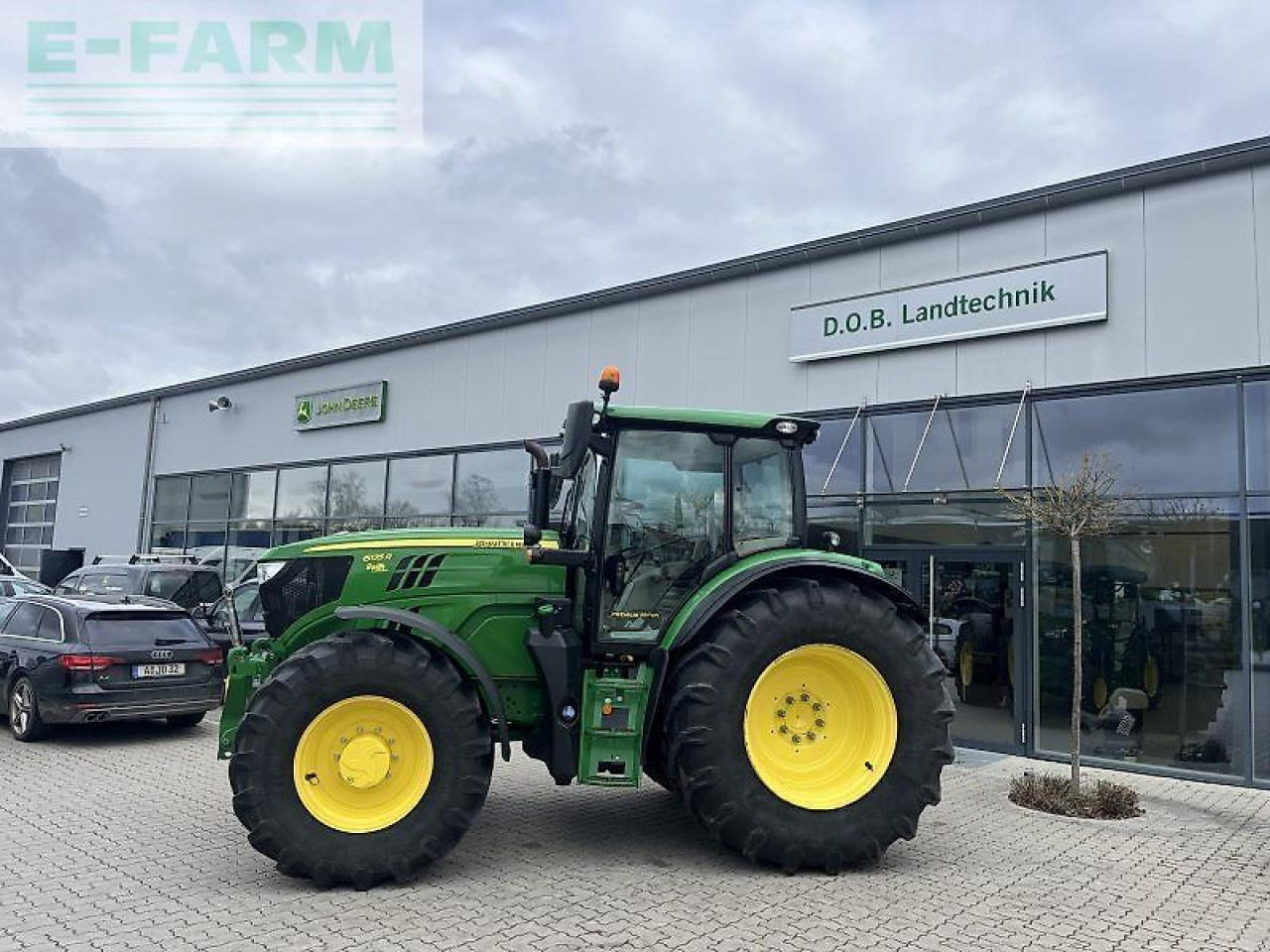 John Deere 6135 r - Traktor: obrázek 3 John Deere 6135 r - Traktor: obrázek 3