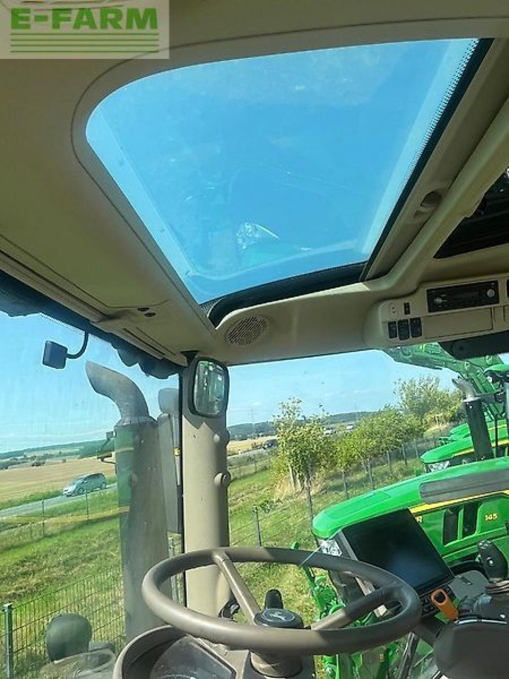 Traktor John Deere 6155r: obrázek 6 Traktor John Deere 6155r: obrázek 6