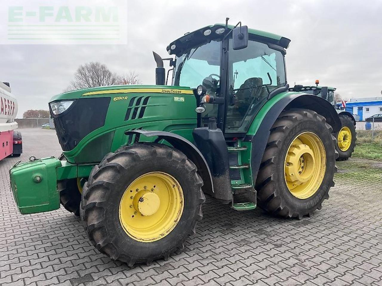 John Deere 6190r allradtraktor - Traktor: obrázek 1 John Deere 6190r allradtraktor - Traktor: obrázek 1