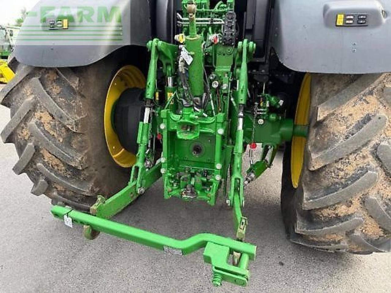 John Deere 6195r - Traktor: obrázek 3 John Deere 6195r - Traktor: obrázek 3