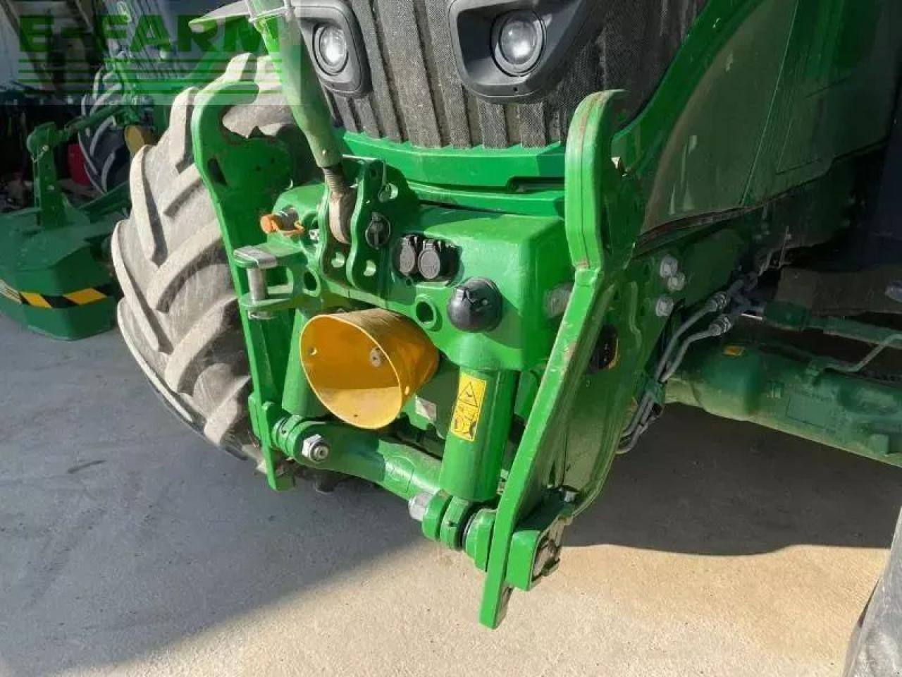 John Deere 6195r - Traktor: obrázek 4 John Deere 6195r - Traktor: obrázek 4