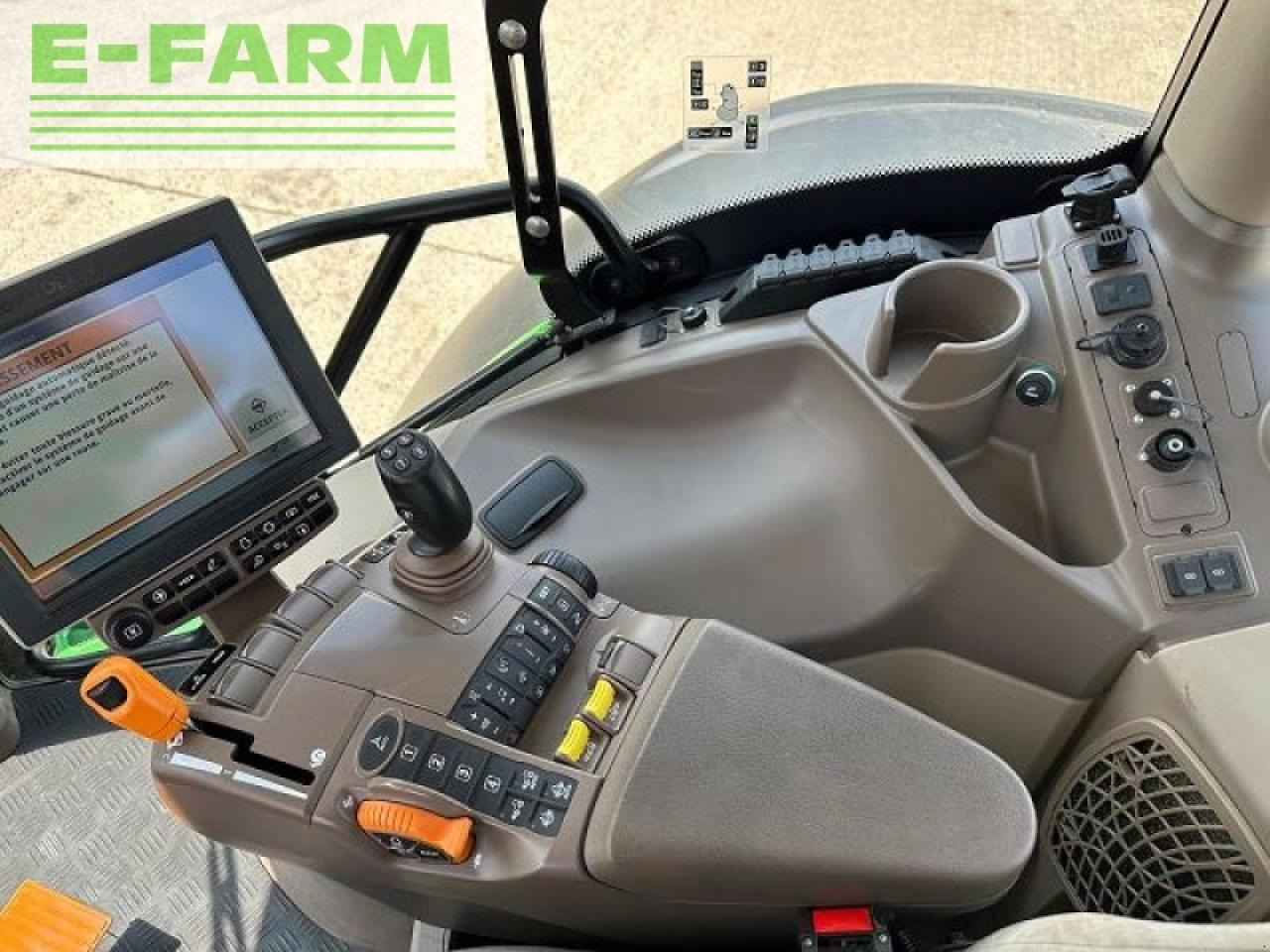 Traktor John Deere 6195r: obrázek 6