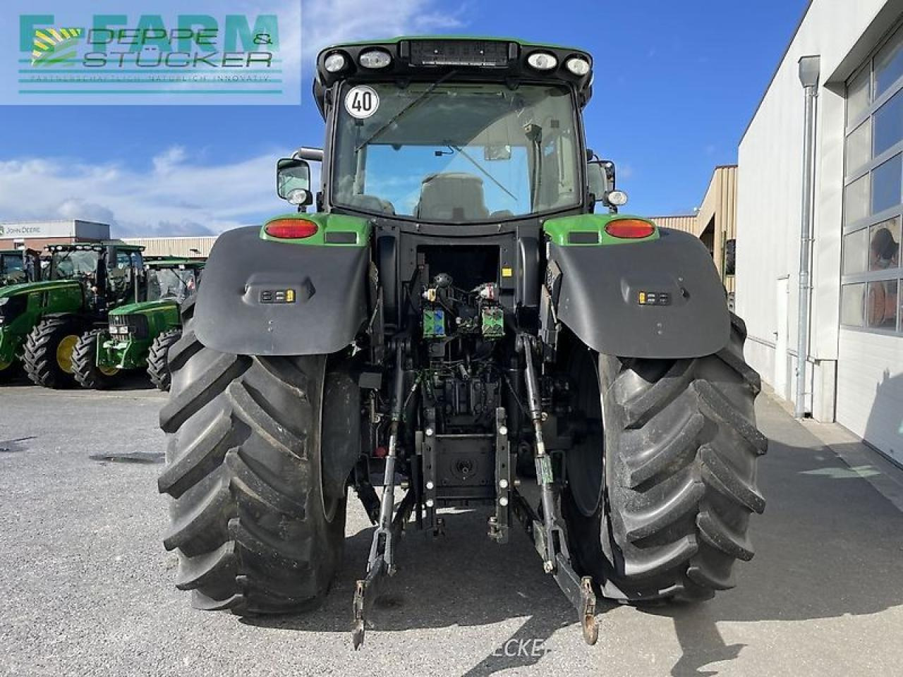 Traktor John Deere 6210r: obrázek 11