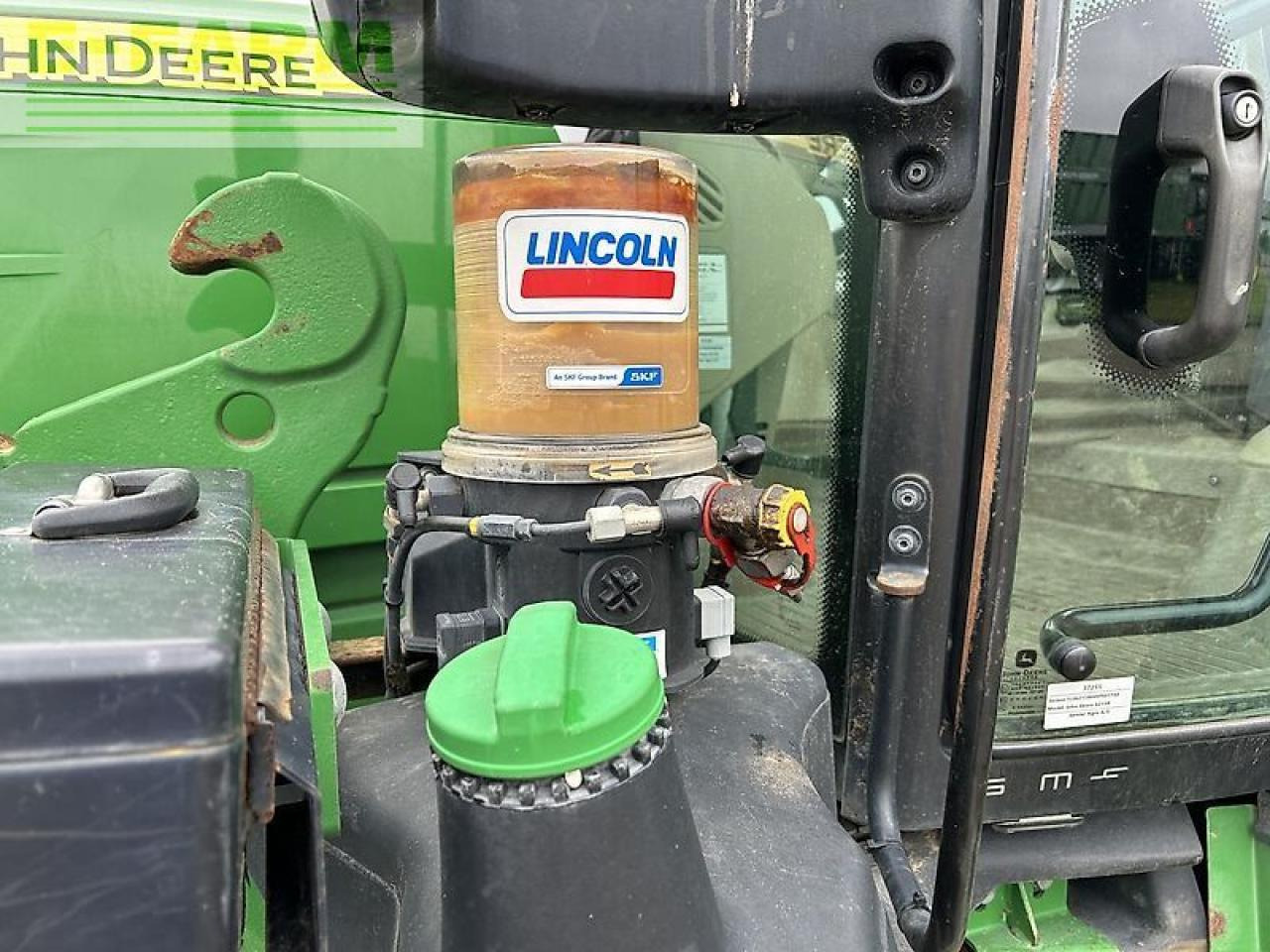 John Deere 6215r - Traktor: obrázek 5 John Deere 6215r - Traktor: obrázek 5