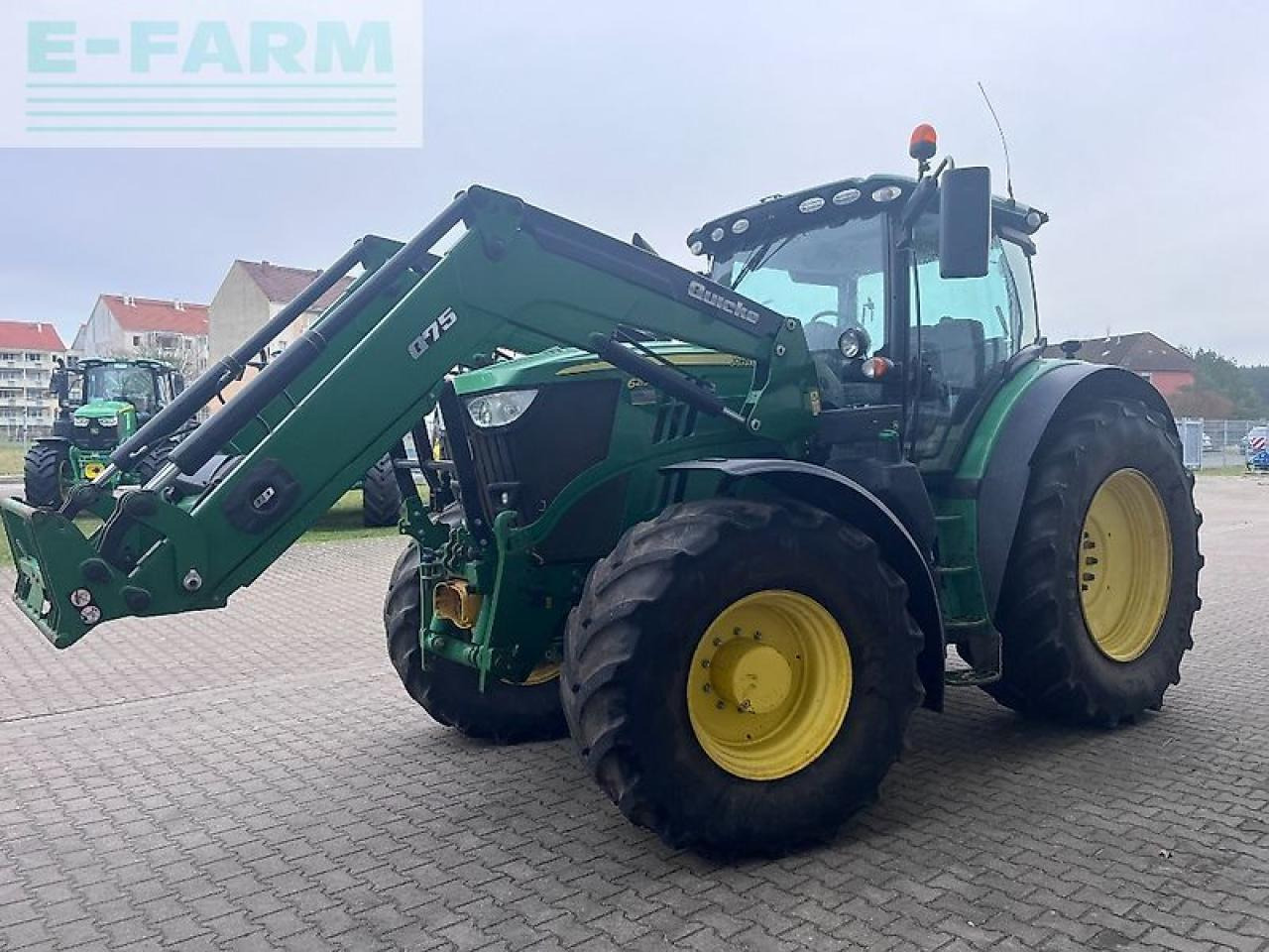 John Deere 6215r - Traktor: obrázek 4 John Deere 6215r - Traktor: obrázek 4