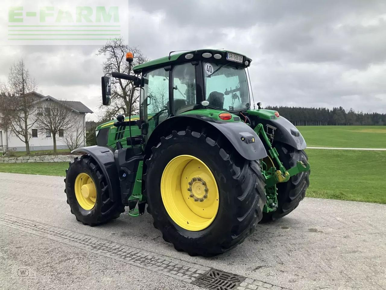 John Deere 6215r - Traktor: obrázek 3 John Deere 6215r - Traktor: obrázek 3