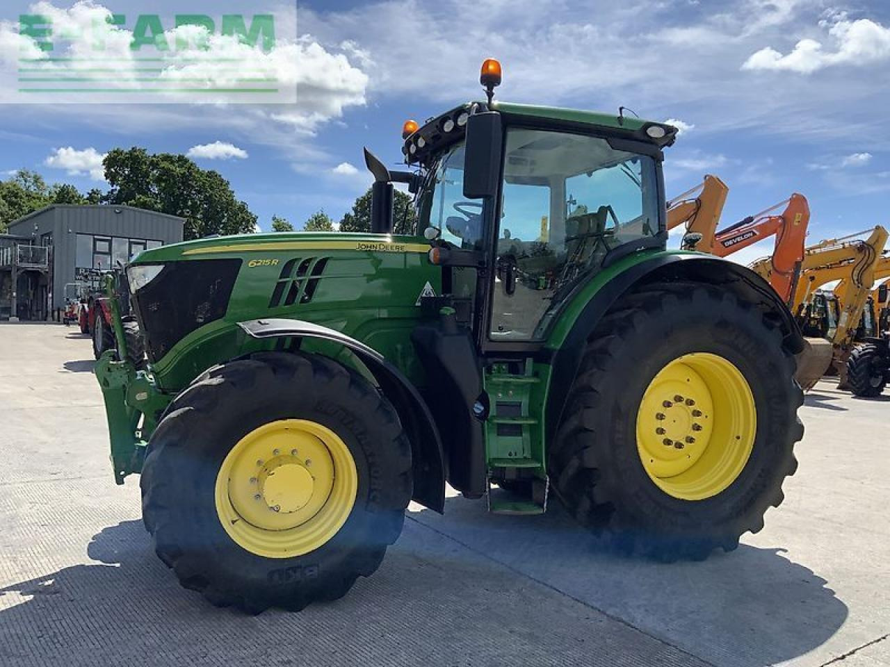 John Deere 6215r tractor (st23353) - Traktor: obrázek 4 John Deere 6215r tractor (st23353) - Traktor: obrázek 4