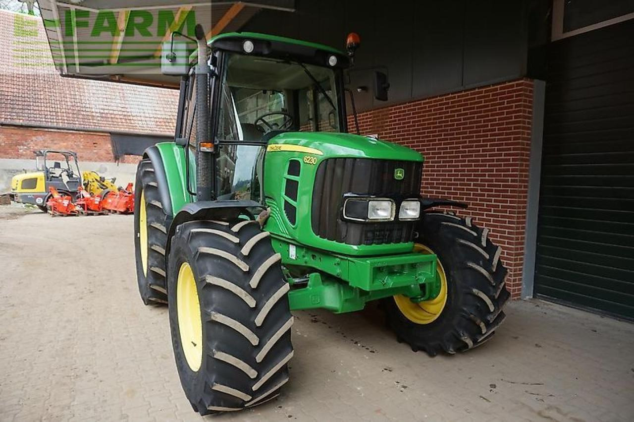 John Deere 6230 - Traktor: obrázek 2 John Deere 6230 - Traktor: obrázek 2