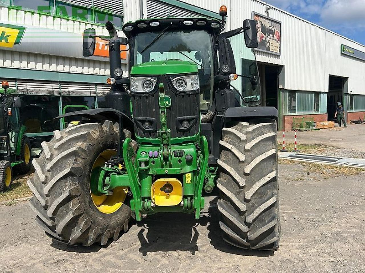 John Deere 6230r - Traktor: obrázek 2 John Deere 6230r - Traktor: obrázek 2