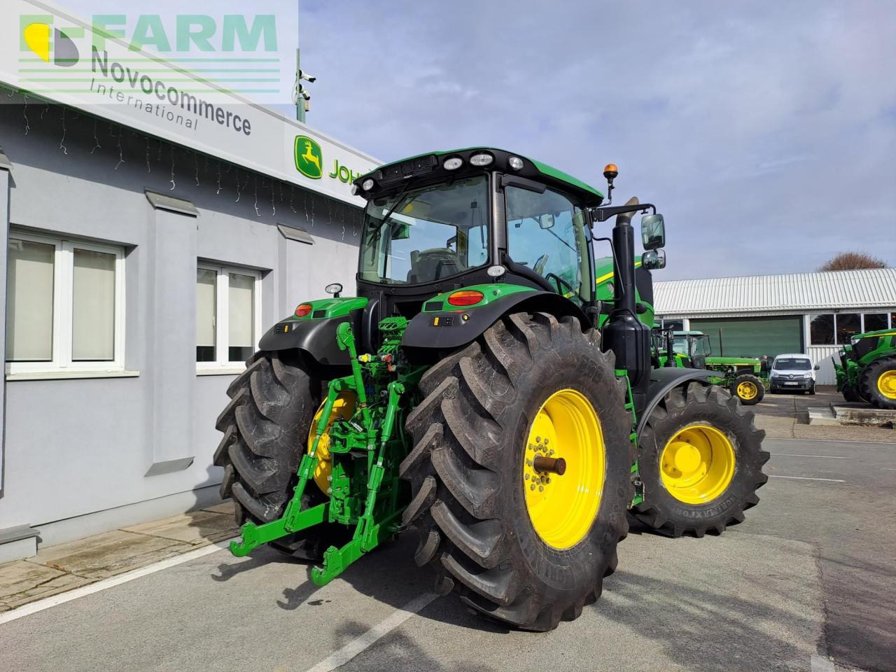 John Deere 6250R - Traktor: obrázek 4 John Deere 6250R - Traktor: obrázek 4