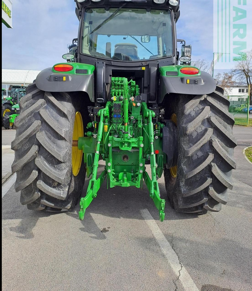 John Deere 6250R - Traktor: obrázek 3 John Deere 6250R - Traktor: obrázek 3