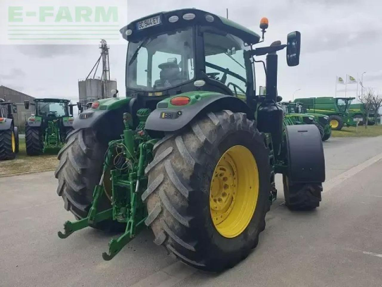 John Deere 6250r - Traktor: obrázek 3 John Deere 6250r - Traktor: obrázek 3