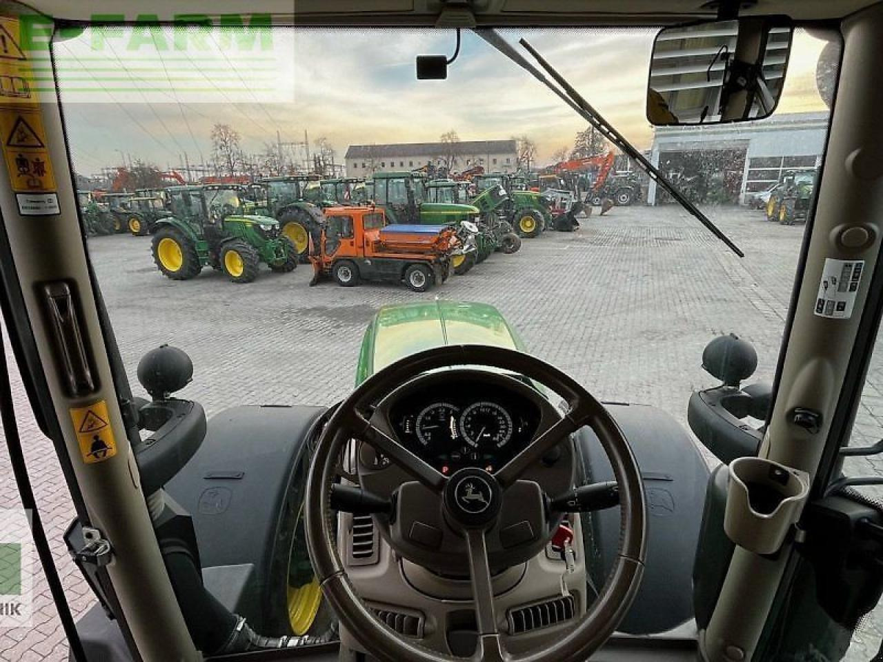 Traktor John Deere 6250r: obrázek 14 Traktor John Deere 6250r: obrázek 14