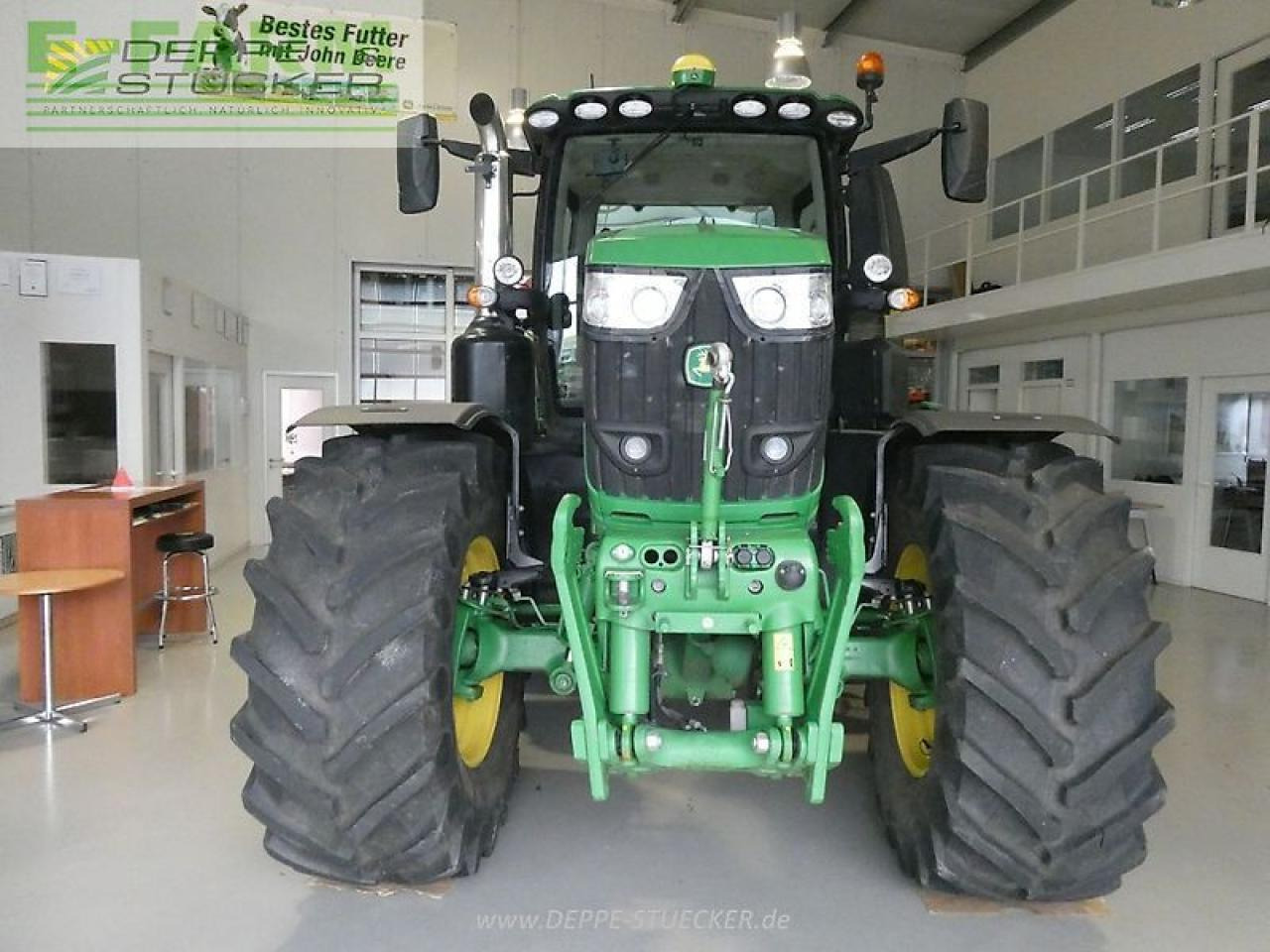John Deere 6250r - Traktor: obrázek 2 John Deere 6250r - Traktor: obrázek 2