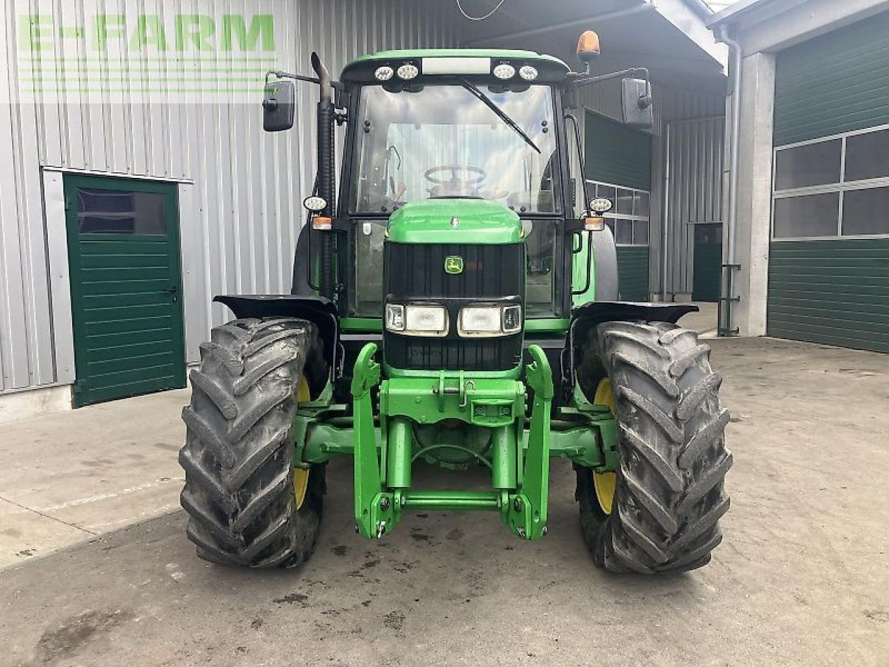 John Deere 6320 premium - Traktor: obrázek 2 John Deere 6320 premium - Traktor: obrázek 2