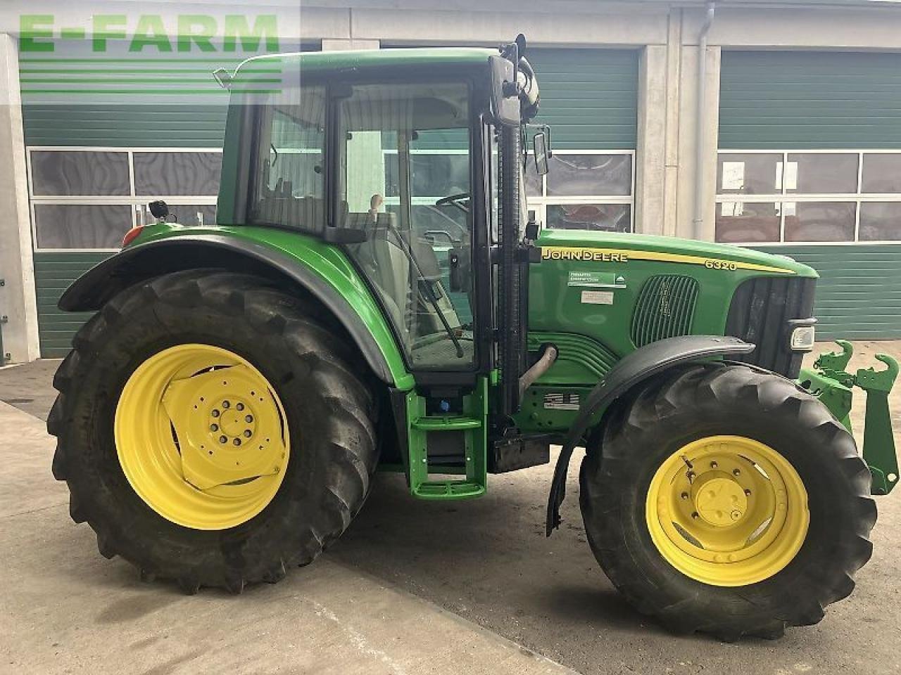 John Deere 6320 premium - Traktor: obrázek 4 John Deere 6320 premium - Traktor: obrázek 4