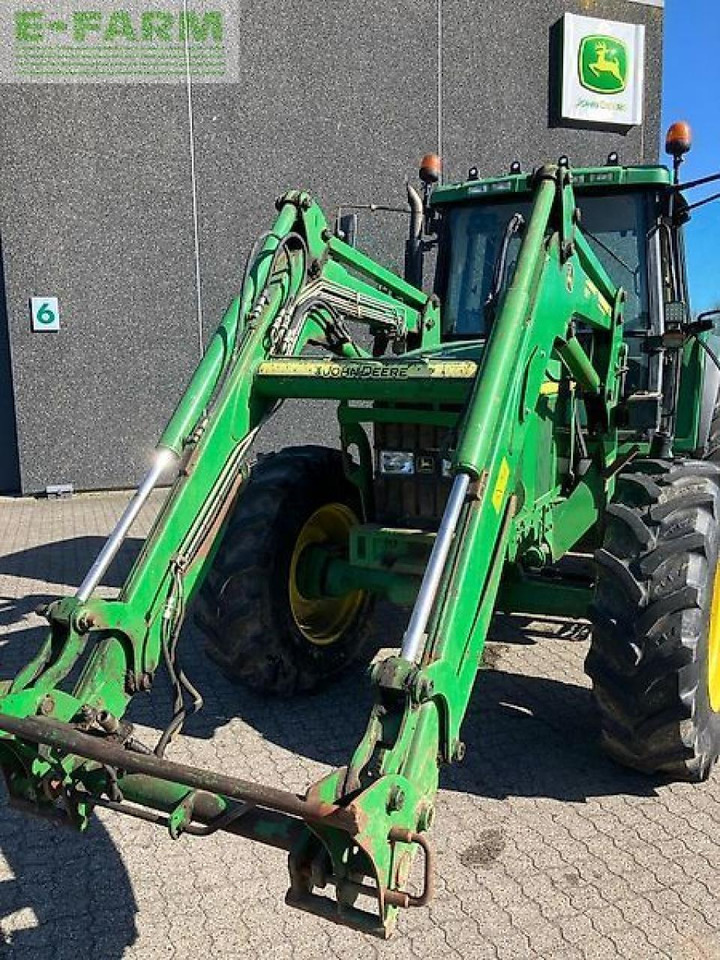 John Deere 6810 - Traktor: obrázek 4 John Deere 6810 - Traktor: obrázek 4