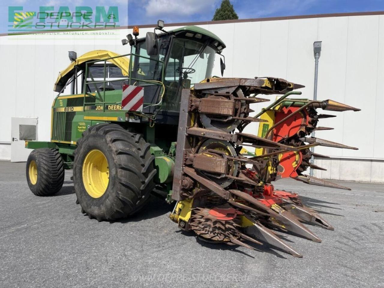 John Deere 6810 mit gebiss - Sklízecí řezačka: obrázek 3 John Deere 6810 mit gebiss - Sklízecí řezačka: obrázek 3