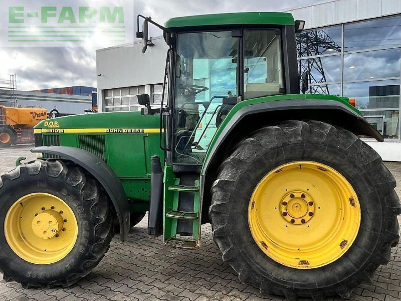 John Deere 6910s - Traktor: obrázek 4 John Deere 6910s - Traktor: obrázek 4