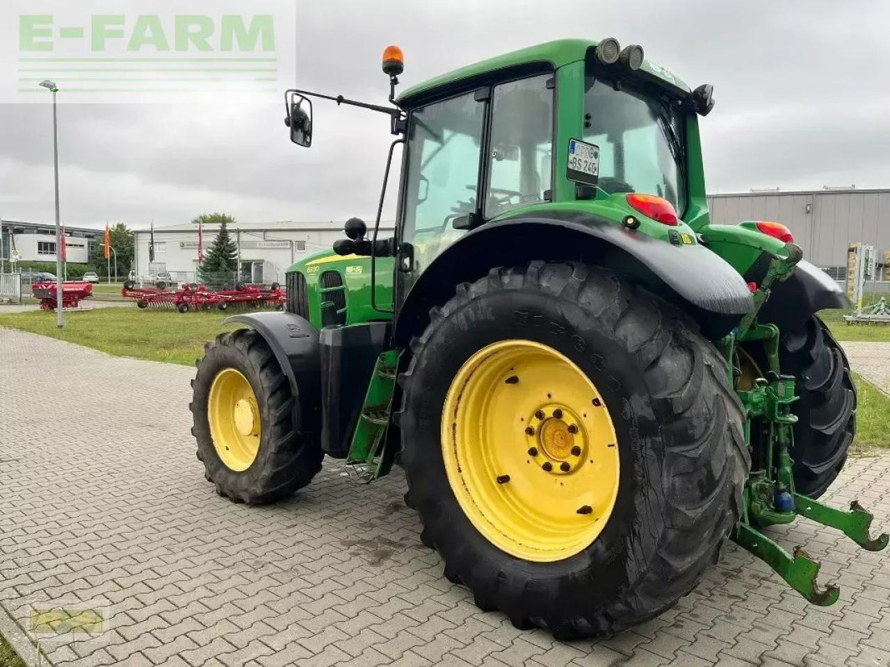 John Deere 6930 premium - Traktor: obrázek 2 John Deere 6930 premium - Traktor: obrázek 2