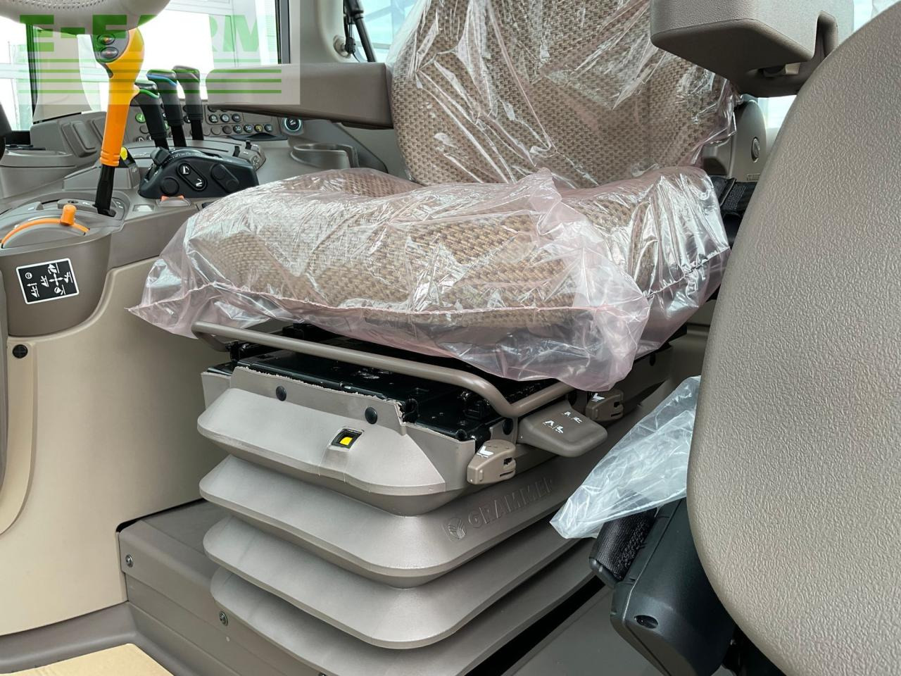 Traktor John Deere 6M 95: obrázek 28 Traktor John Deere 6M 95: obrázek 28