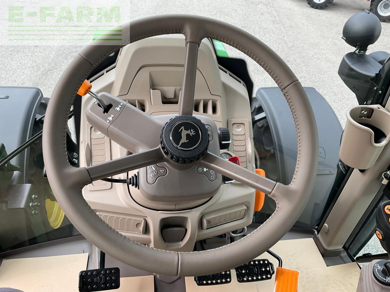 Traktor John Deere 6M 95: obrázek 26 Traktor John Deere 6M 95: obrázek 26