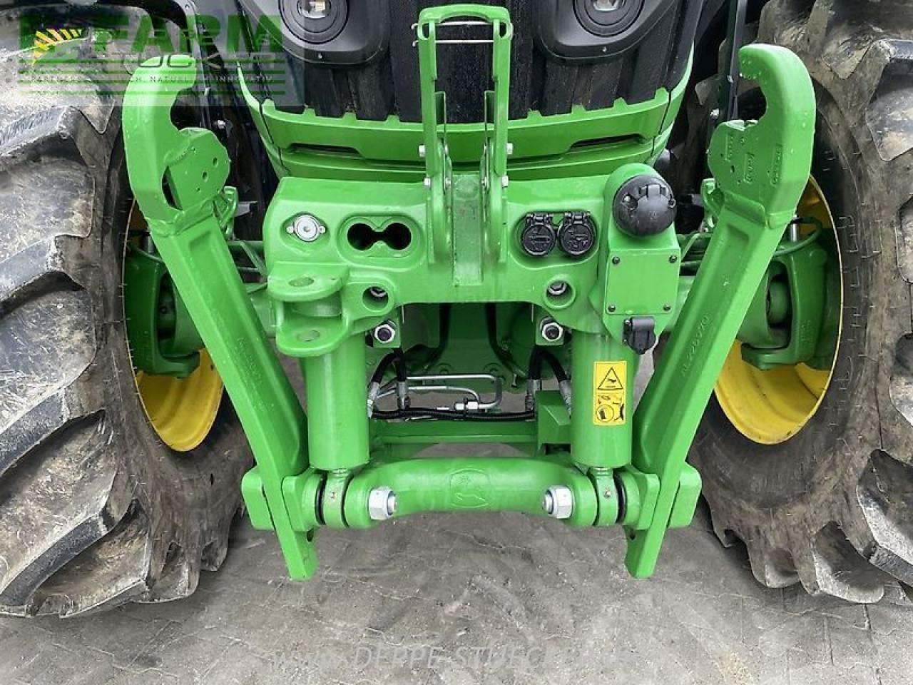 John Deere 6r 175 - Traktor: obrázek 4 John Deere 6r 175 - Traktor: obrázek 4