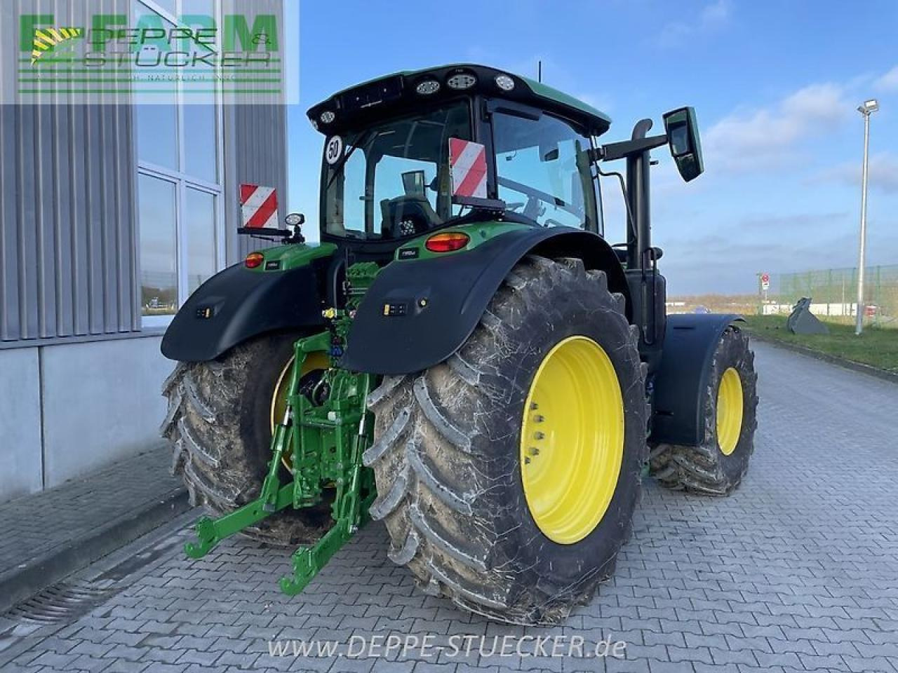 John Deere 6r 175 - Traktor: obrázek 2 John Deere 6r 175 - Traktor: obrázek 2