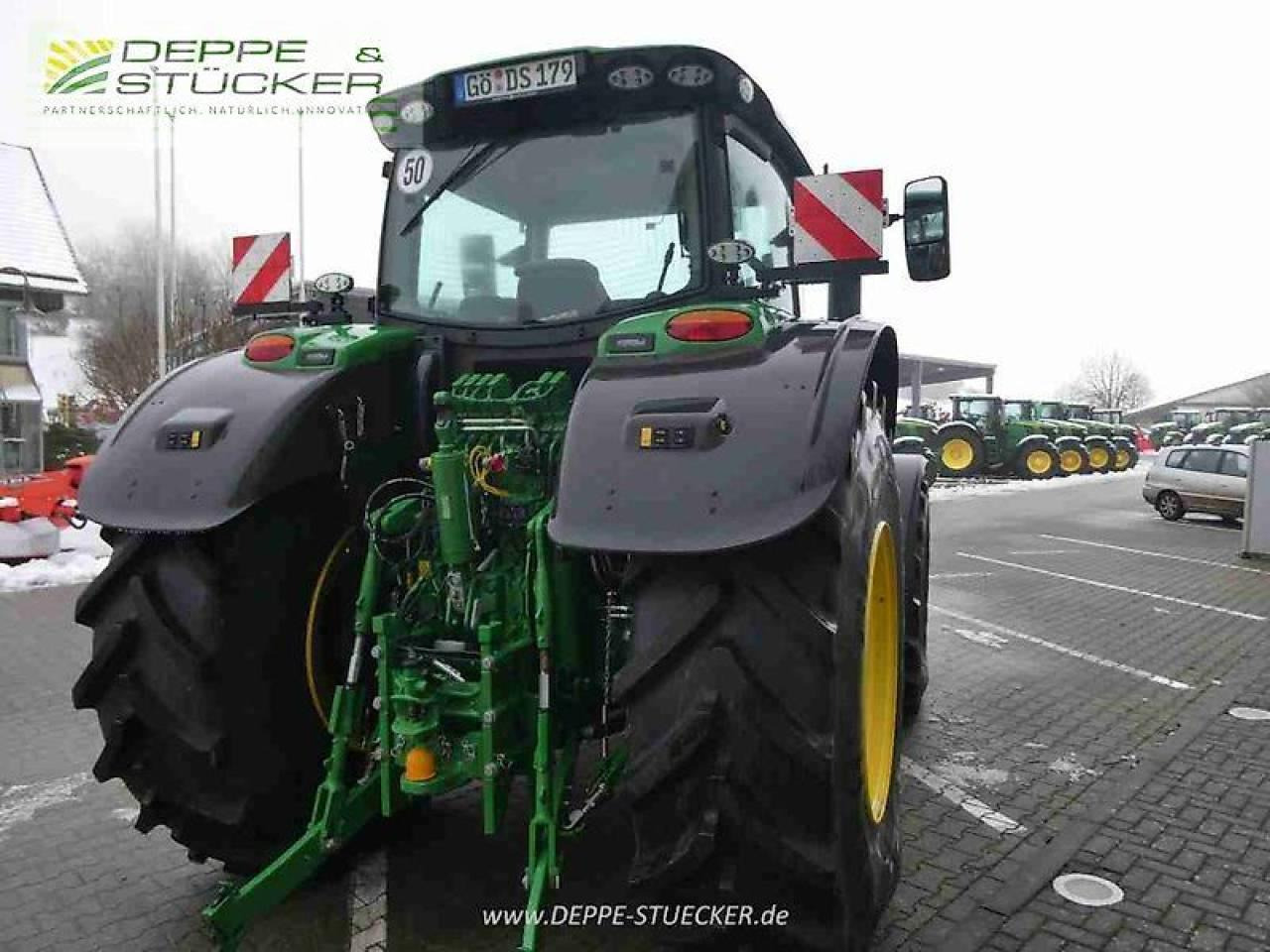 Traktor John Deere 6r 215: obrázek 8