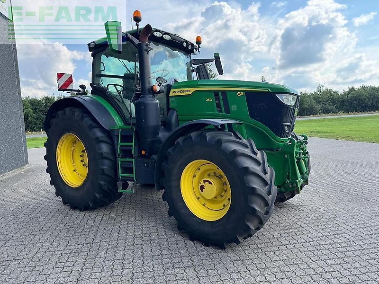 Traktor John Deere 6r 250: obrázek 9