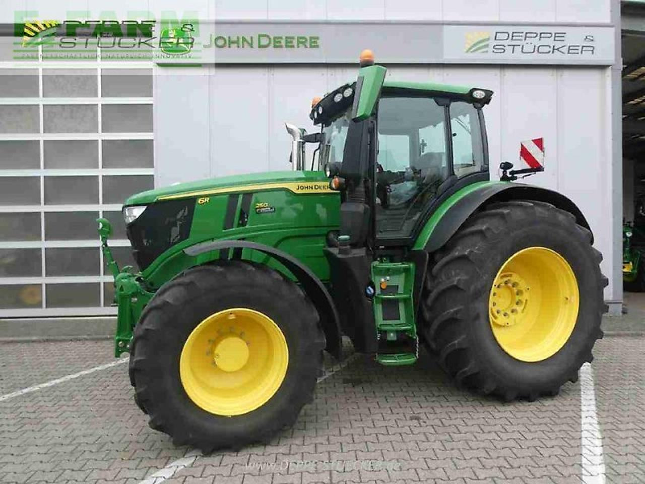 John Deere 6r 250 - Traktor: obrázek 2 John Deere 6r 250 - Traktor: obrázek 2