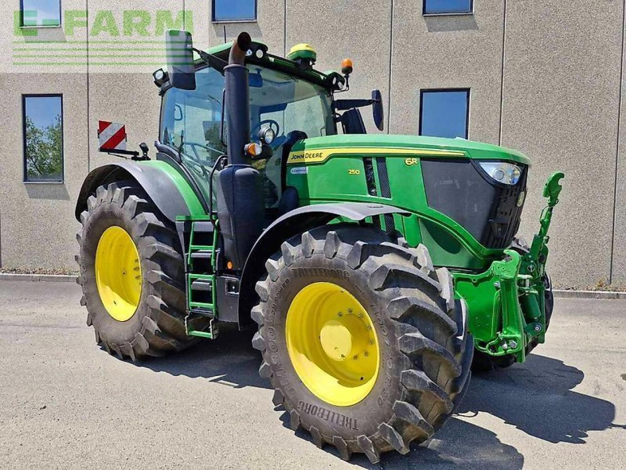 John Deere 6r 250 - Traktor: obrázek 1 John Deere 6r 250 - Traktor: obrázek 1