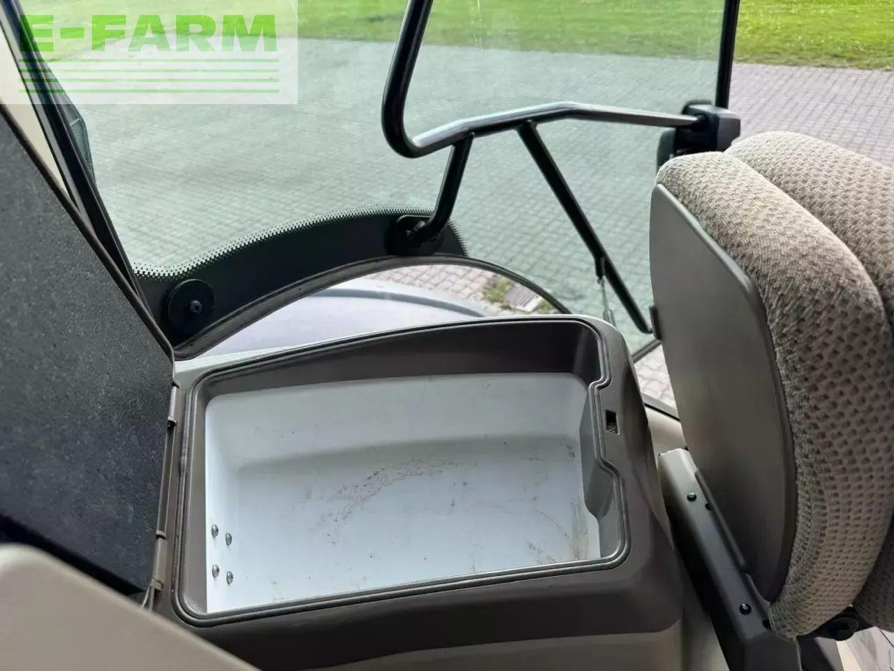 John Deere 6r 250 - Traktor: obrázek 5 John Deere 6r 250 - Traktor: obrázek 5