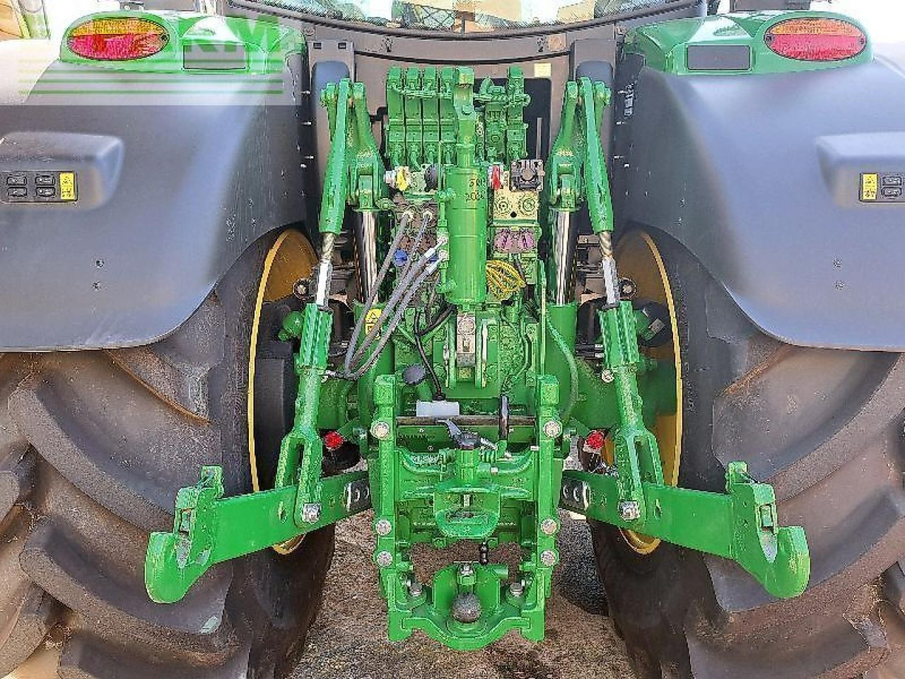John Deere 6r195 - Traktor: obrázek 5 John Deere 6r195 - Traktor: obrázek 5