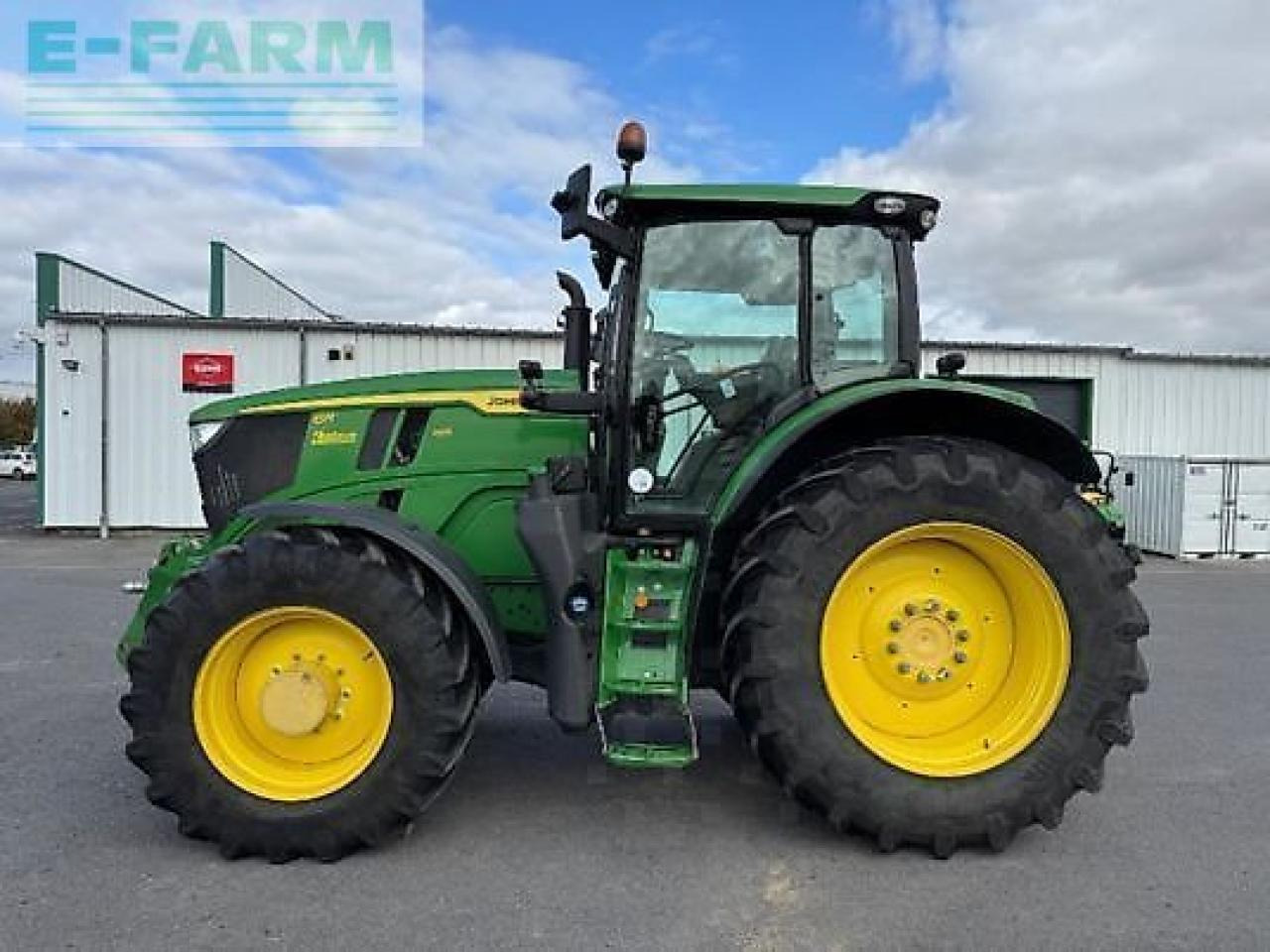 John Deere 6r195 - Traktor: obrázek 2 John Deere 6r195 - Traktor: obrázek 2