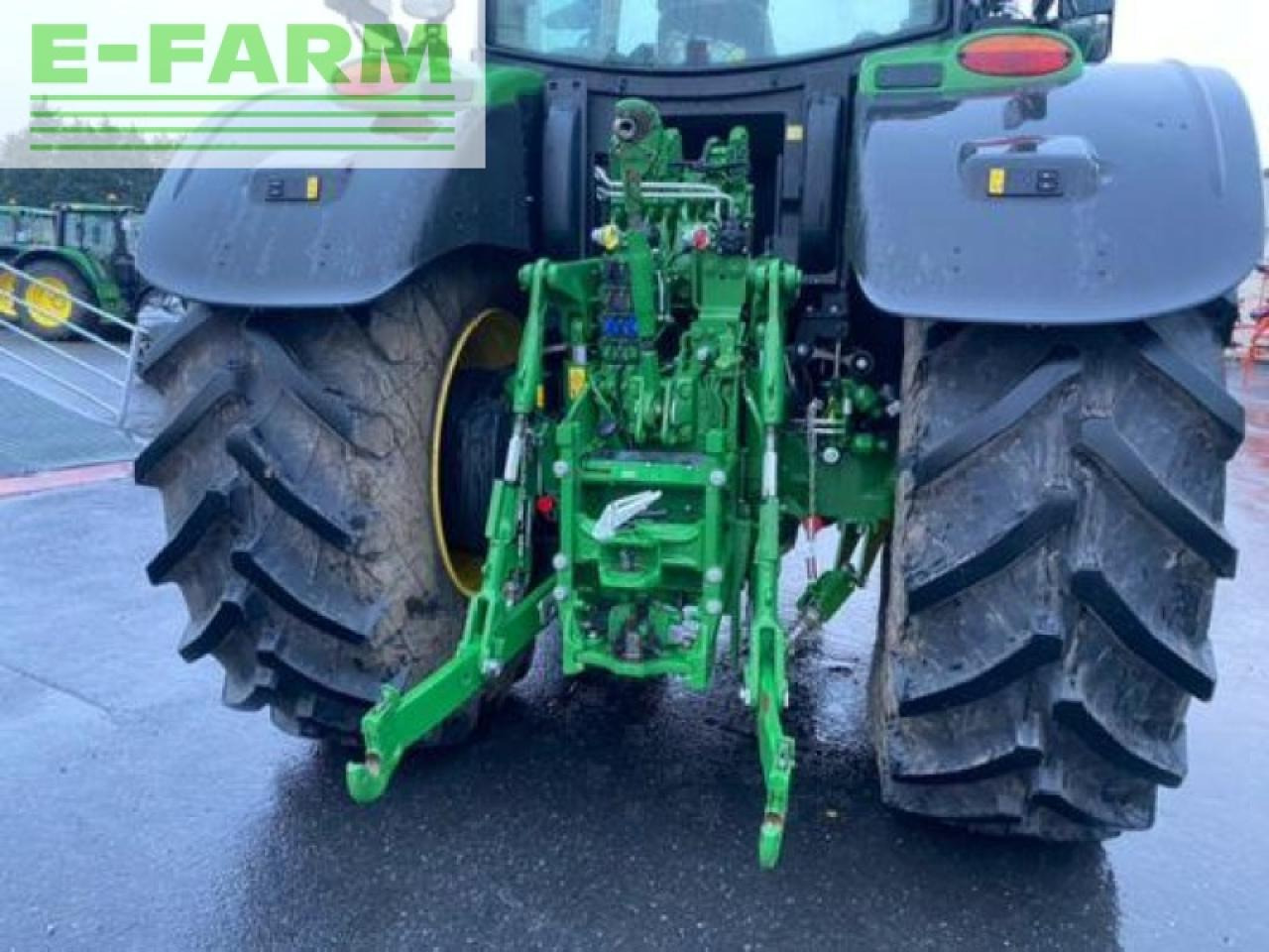John Deere 6r215 - Traktor: obrázek 5 John Deere 6r215 - Traktor: obrázek 5
