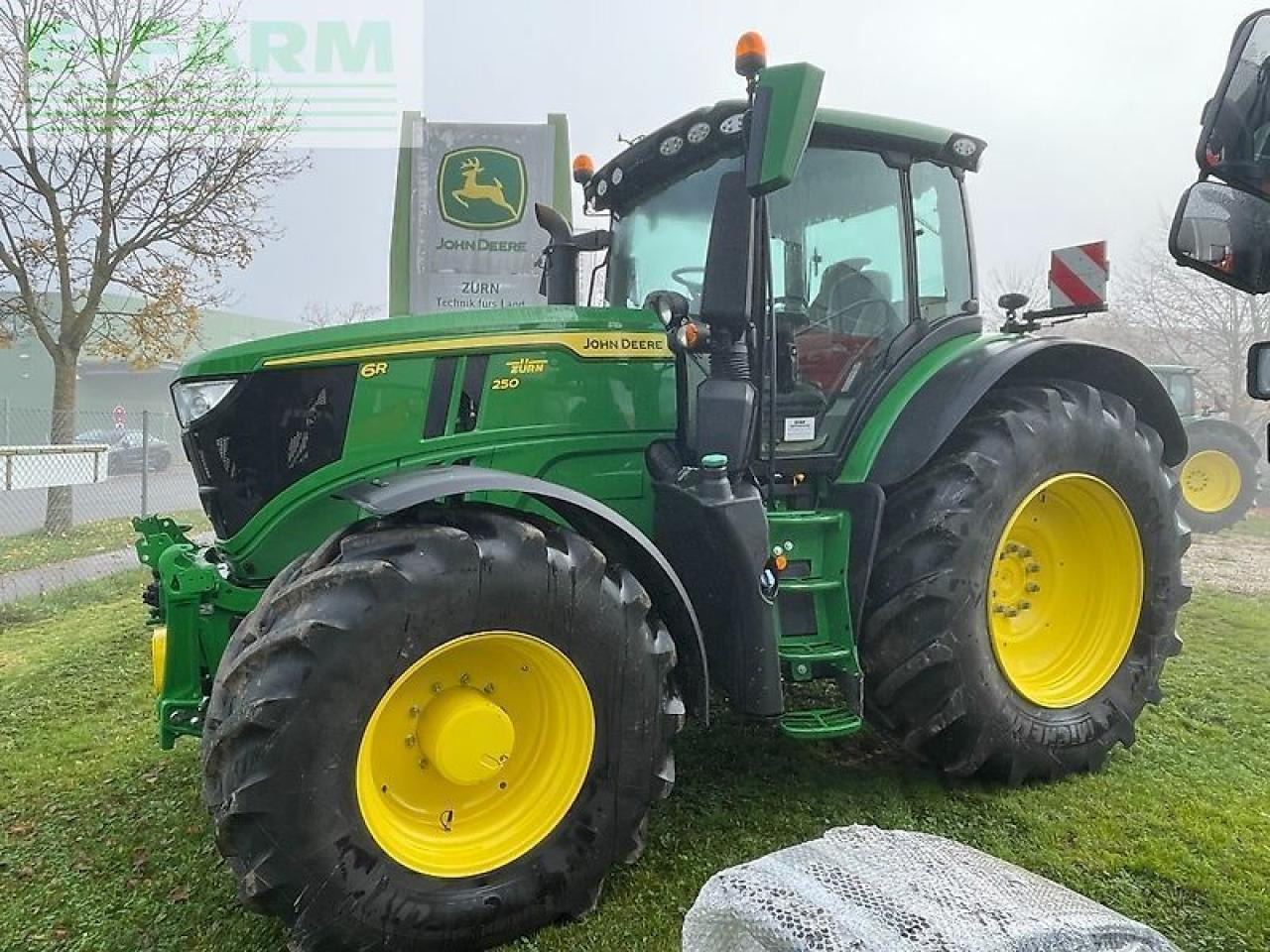 John Deere 6r250 / 6r250 - Traktor: obrázek 2 John Deere 6r250 / 6r250 - Traktor: obrázek 2