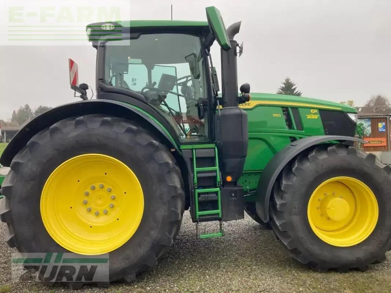 John Deere 6r250 - Traktor: obrázek 4 John Deere 6r250 - Traktor: obrázek 4