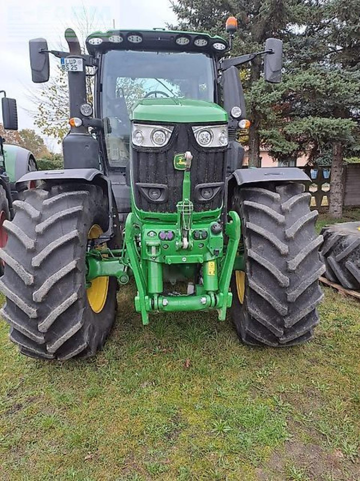 John Deere 6r250 - Traktor: obrázek 2 John Deere 6r250 - Traktor: obrázek 2