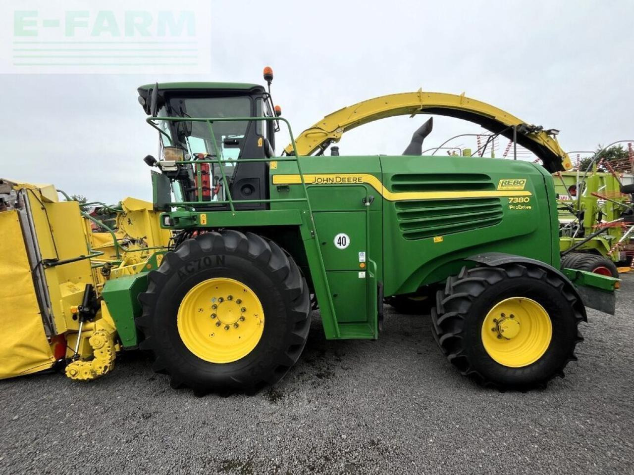 John Deere 7280 prodrive, allrad, 40 km/h, kemper 360, pick - Sklízecí řezačka: obrázek 4 John Deere 7280 prodrive, allrad, 40 km/h, kemper 360, pick - Sklízecí řezačka: obrázek 4