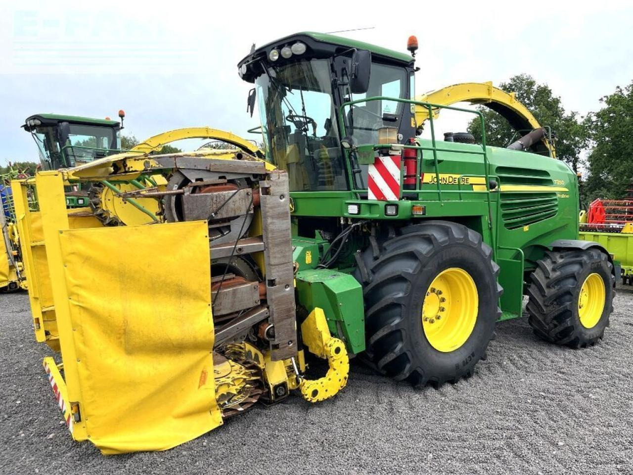 John Deere 7350 prodrive, allrad, 40 km/h, kemper 360, pick - Sklízecí řezačka: obrázek 1 John Deere 7350 prodrive, allrad, 40 km/h, kemper 360, pick - Sklízecí řezačka: obrázek 1